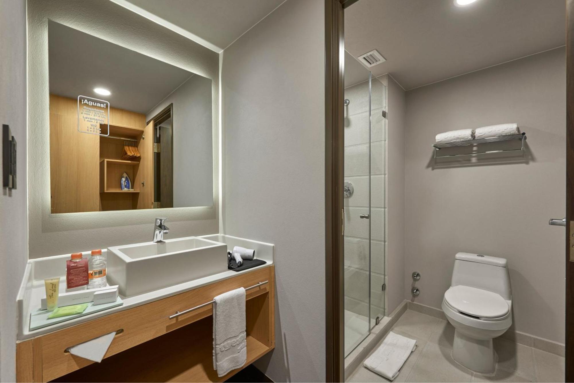 City Express Suites By Marriott Cancun Aeropuerto Экстерьер фото