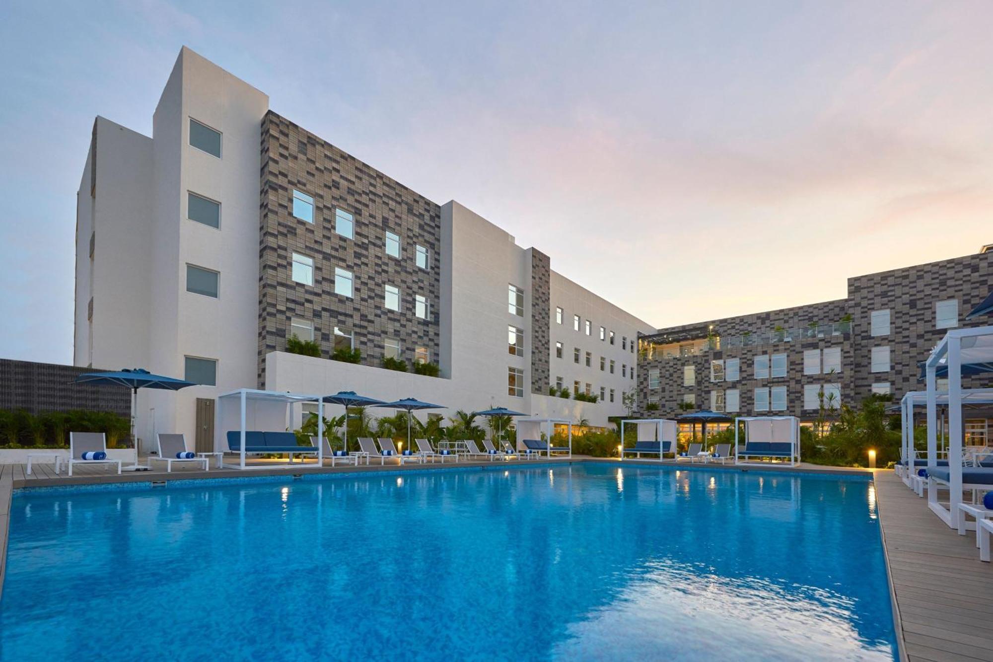 City Express Suites By Marriott Cancun Aeropuerto Экстерьер фото